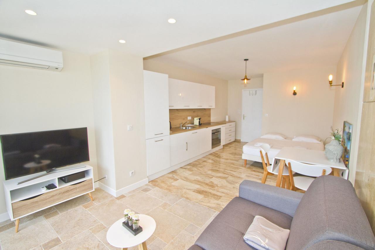 Promenade Holiday - Cosy Sea Front Studio Nice Exterior foto